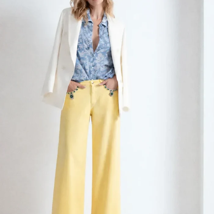 Jeans Clarissa con decorazione gioiello ODI ET AMO