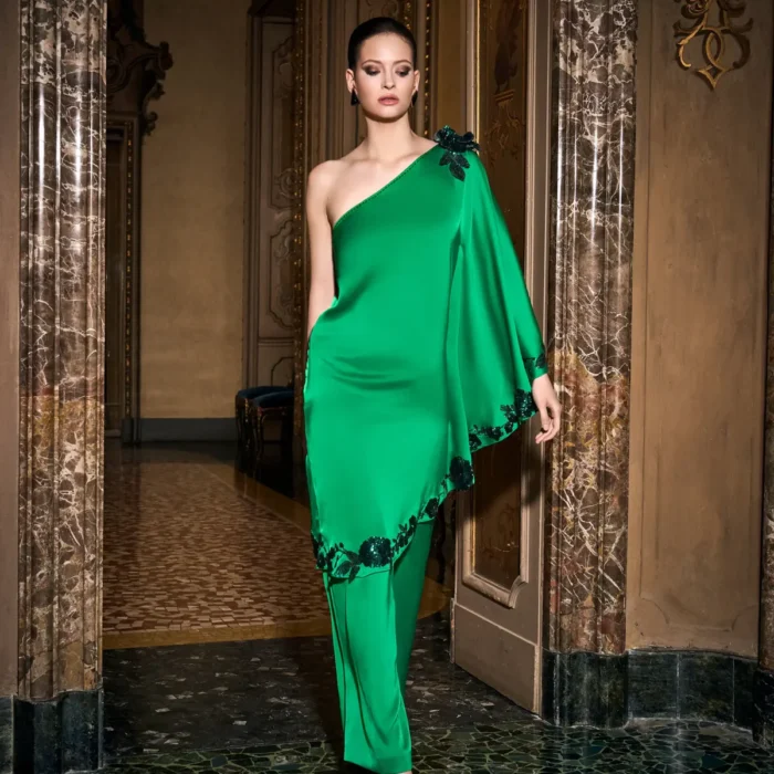 Completo pantalone in satin con blusa ricamata GIANNI MOLARO