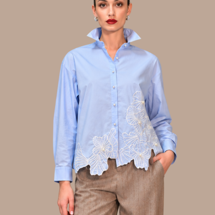 Camicia di cotone con ricamo floreale e perle LAFTY LIE