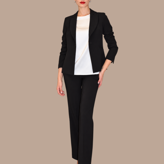 Tailleur monopetto con giacca corta ANITIE'